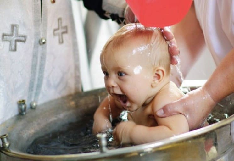 Πώς να προετοιμαστείτε για τη βάπτιση του παιδιού σας