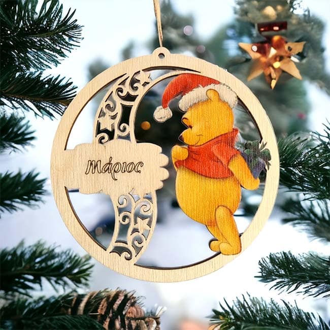 Ξύλινο Χριστουγεννιάτικο Στολίδι με Όνομα Winnie Pooh