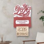 Ξύλινο Κρεμαστό Ημερολόγιο 2026 Flower